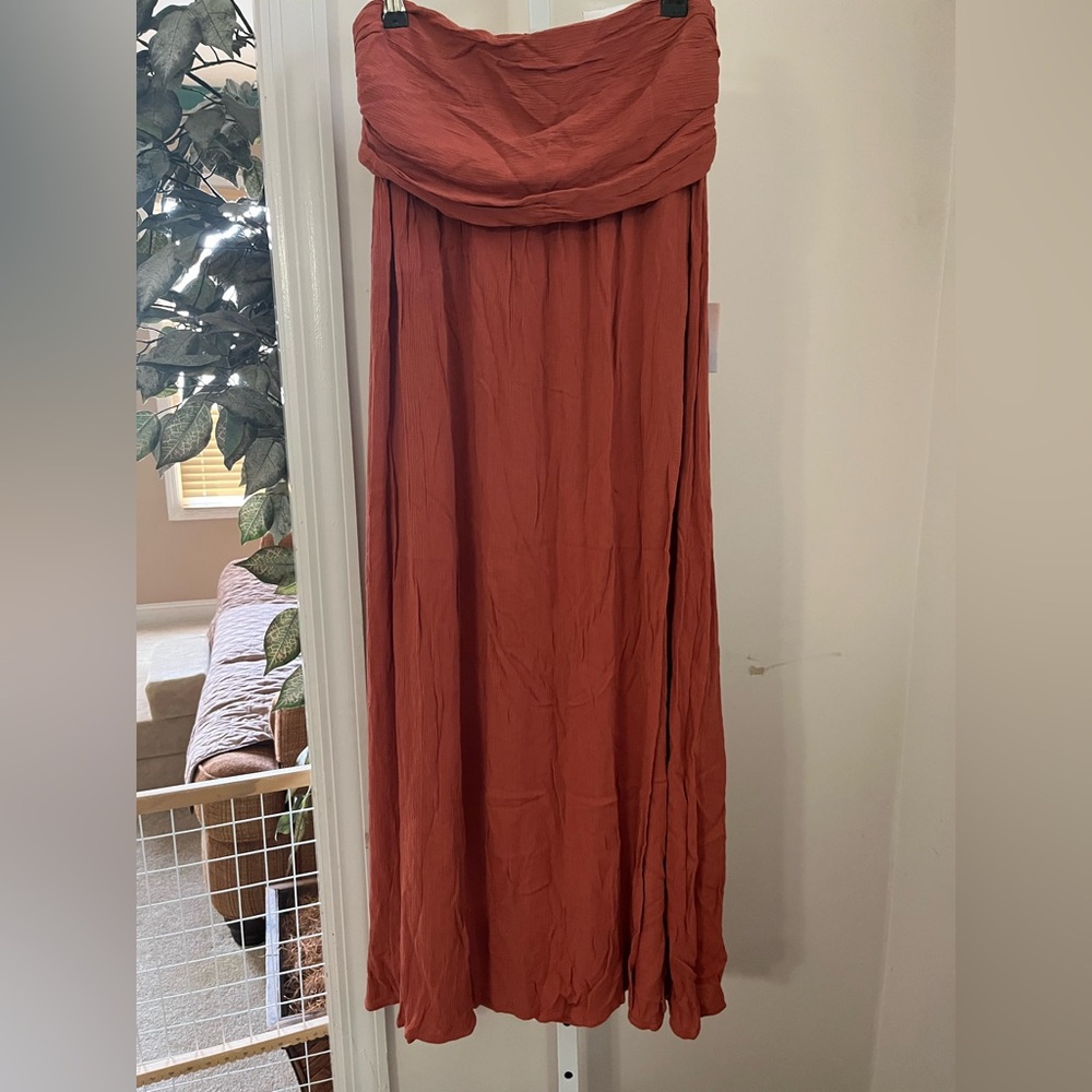 HAPPILY GREY ORANFE MAXI SKIRT. NWT. SIZE MEDIUM.